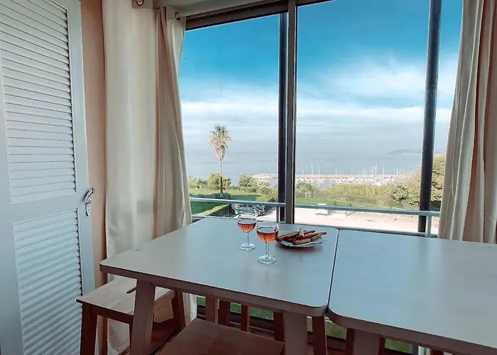 T3 Avec Vue Imprenable Dans Avec Piscine *